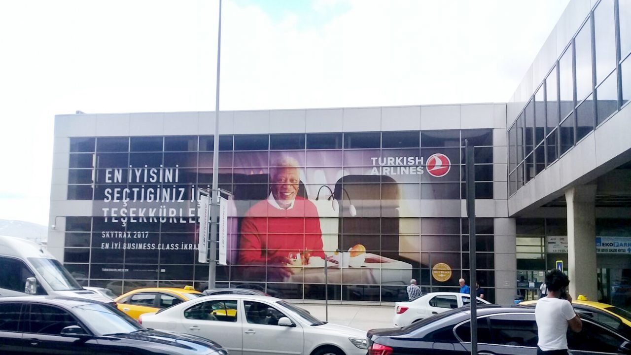 Owv Cam Uygulamaları 1 iceriden disariyi gosteren disaridan iceriyi gostermeyen cam giydirme cam kaplama cam filmi delikli folyo cam giydirme one vision cam giydirme edited